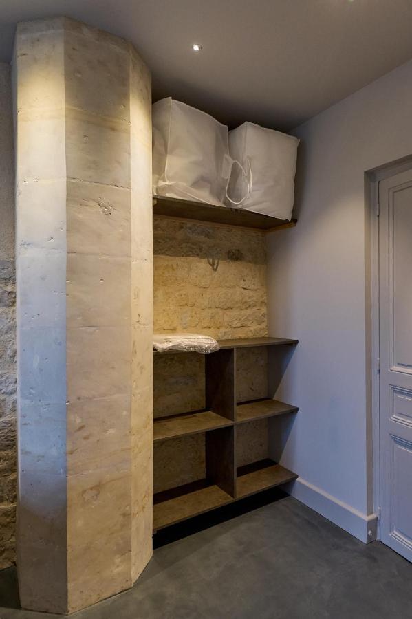 Appartement Montagnon - Les Suites Du Palais - Classe 4 Etoiles, Parking Prive, Vue Cathedrale, 3 Chambres, Primo C0Nciergerie Nevers Kültér fotó